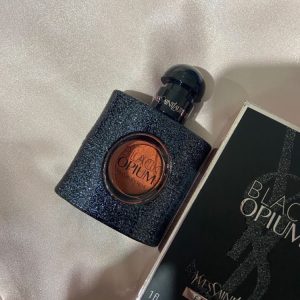 ایو سن لورن بلک اوپیوم